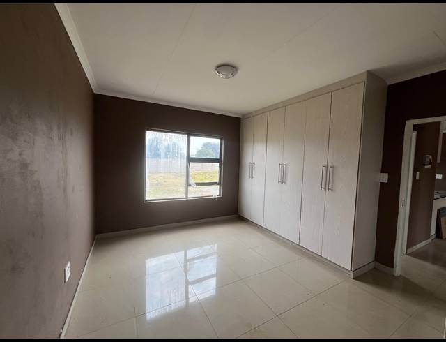 2 BEDROOM TOWNHOUSE FOR SALE IN RIVERSDALE